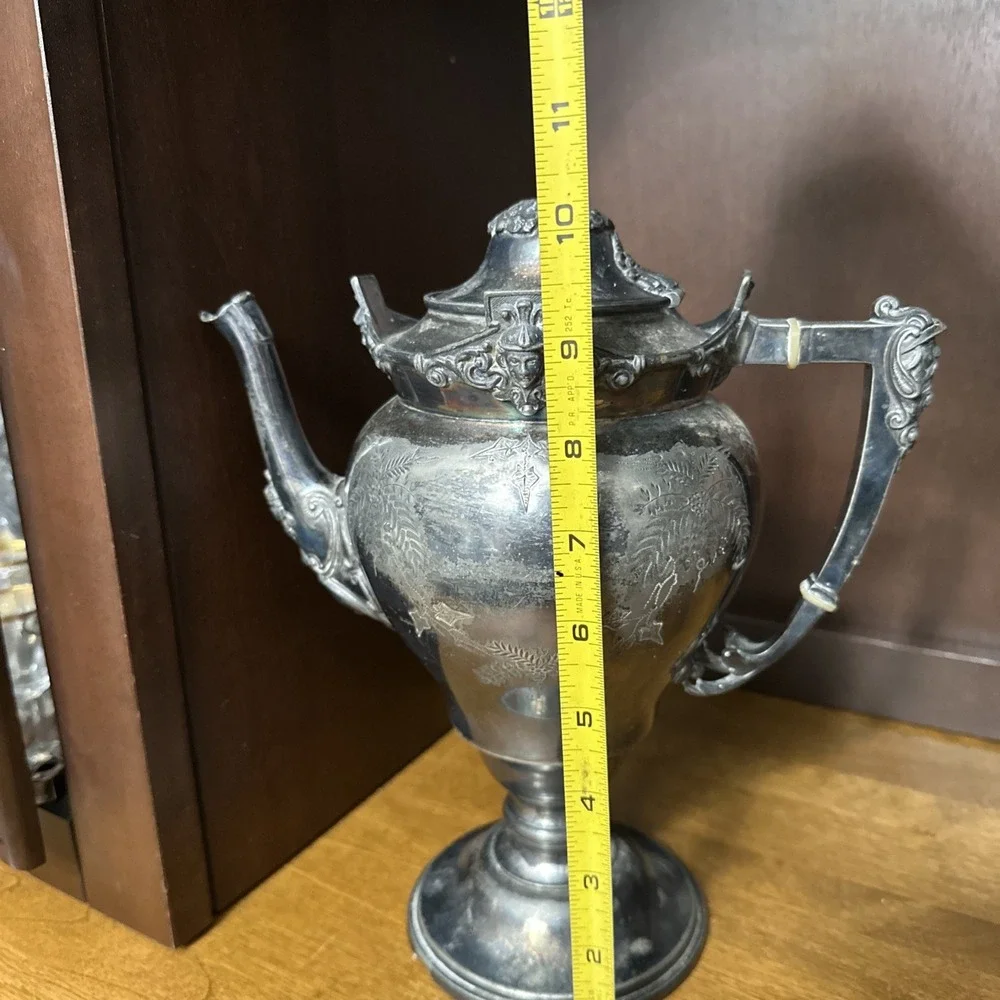 Antique Meridian B. Co. 1879 Tea/Coffee Silverplate Samovar